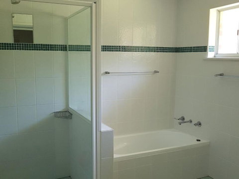 Seaview 48 MOLLYMOOK - Dalby Accommodation 1