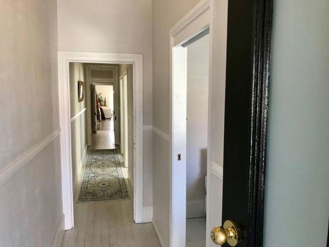 YSG The Edward Townhouse 153 Walk To Town - Dalby Accommodation 1