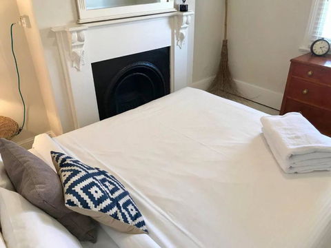 YSG The Edward Townhouse 153 Walk To Town - Dalby Accommodation 3