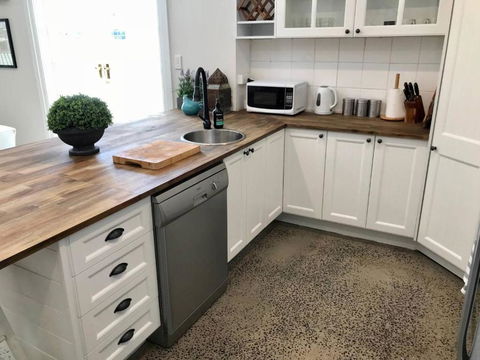 YSG The Edward Townhouse 153 Walk To Town - Dalby Accommodation 2