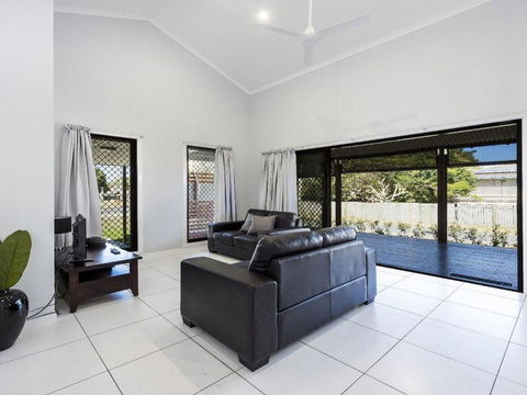 Tais Hideaway - Dalby Accommodation 2