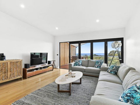 POINT BREAK NEW LISTING 2019 - Dalby Accommodation 4