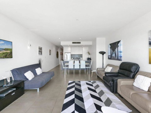 WATERFRONT THREE In The Heart Of Lorne - Dalby Accommodation 2