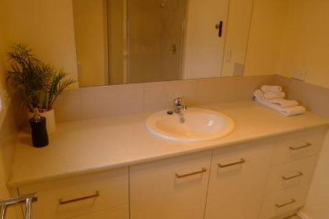 OCEAN BREEZE - Dalby Accommodation 4