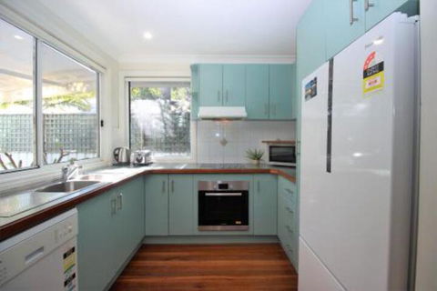 MAGIC BEACH HOUSE PET FRIENDLY - Dalby Accommodation 4