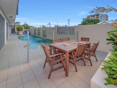 Superior Luxury Apartment In The City - Dalby Accommodation 3
