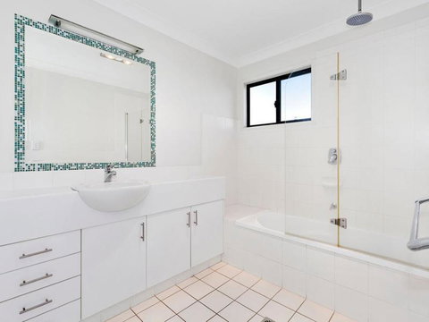 Casuarina Escape - Dalby Accommodation 5