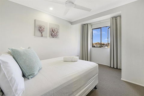 CANAL HOME NEAR MOOLOOLABA Kooringal - Dalby Accommodation 2
