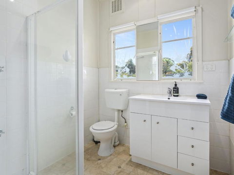 KIMBERLEY McCRAE - Dalby Accommodation 6