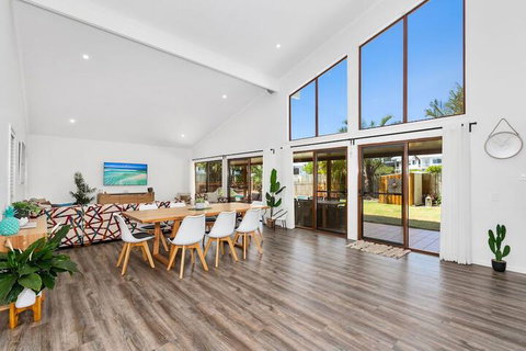 COASTAL SOUL - Dalby Accommodation 7
