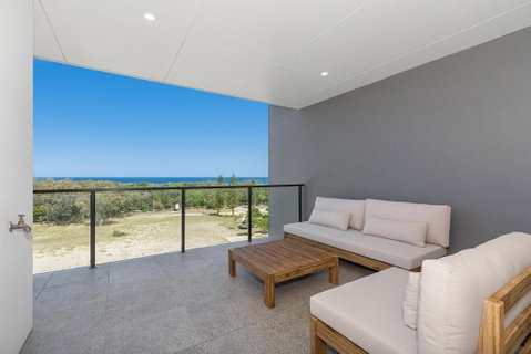 Dune Beachfront Apartments - Dalby Accommodation 3