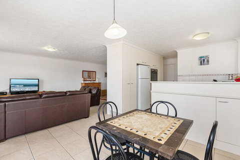 Tradewinds Apartment 3 - Dalby Accommodation 5