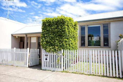 BELLA CASA - Dalby Accommodation 5