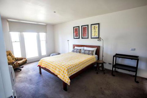 BELLA CASA - Dalby Accommodation 6