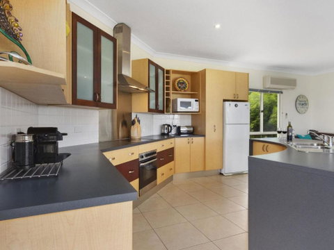Carri Away 15 Solitude Drive - Dalby Accommodation 6