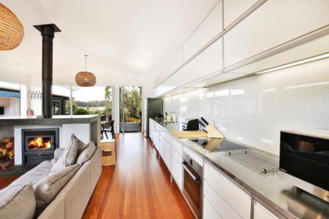 Ayana Beach House Pet Friendly Opposite Beach - Dalby Accommodation 5