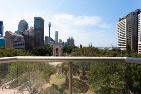 THE HYDEAWAY LUXE HYDE PARK CITY APARTMENT Hosted By LAbode Accommodation - Dalby Accommodation 4
