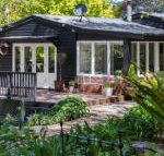 Magnolias on Mernda - Dalby Accommodation