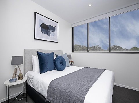 CANBERRA CHIC Hosted By LAbode - Dalby Accommodation 4