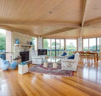 Latham Beach House - Dalby Accommodation