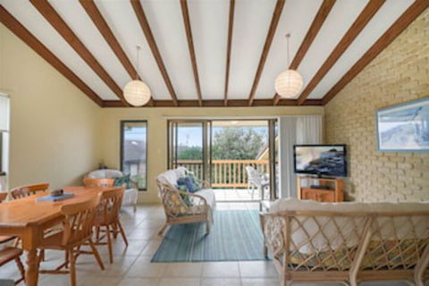 Galleries 3 - 3/28 Peregian Esplanade - Dalby Accommodation 0