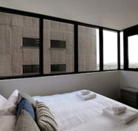 Fantastic 2BD Apt in Melbournes Southbank - Dalby Accommodation