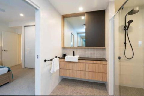 Dune Townhouse On Nautilus Way - Dalby Accommodation 4