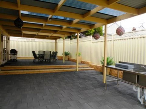 Armadale House Kingscote - Dalby Accommodation 3