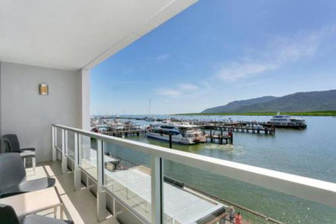 Harbour Lights Apartments - Dalby Accommodation 3