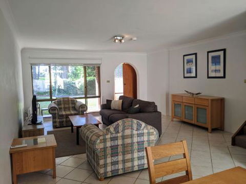 DAVIES STREET 3 / 14 MOLLYMOOK - Dalby Accommodation 4
