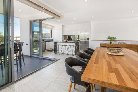 CASABLANCA DROMANA - Dalby Accommodation 1