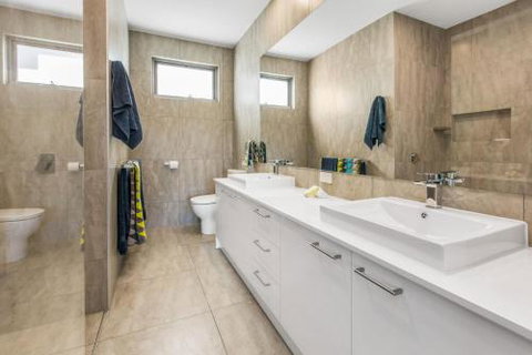 CASABLANCA DROMANA - Dalby Accommodation 6
