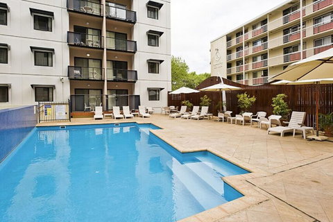 Convenient City Aprt For 2 W / Pool Gym Tennis Court - Dalby Accommodation 2