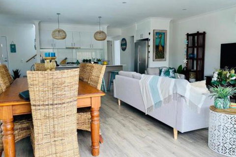 Nautilus Beach House #2 With Pool Kingscliff - Dalby Accommodation 4