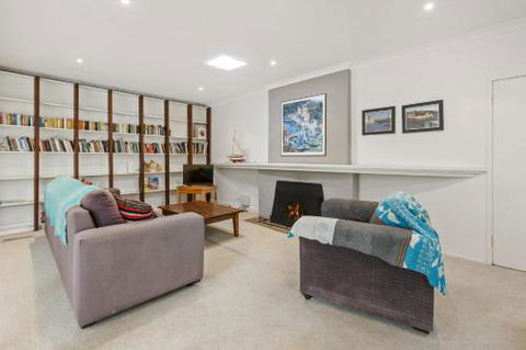 BIRDSONG MORNINGTON - Dalby Accommodation 4