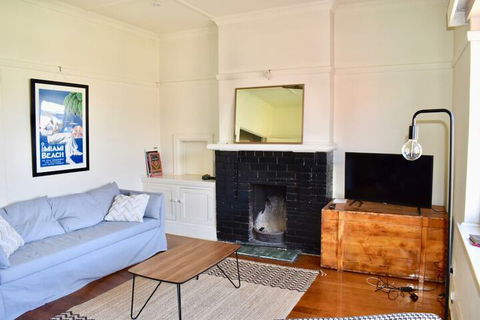 Art Deco Apt In Sunny Elwood Minutes To St. Kilda - Dalby Accommodation 2