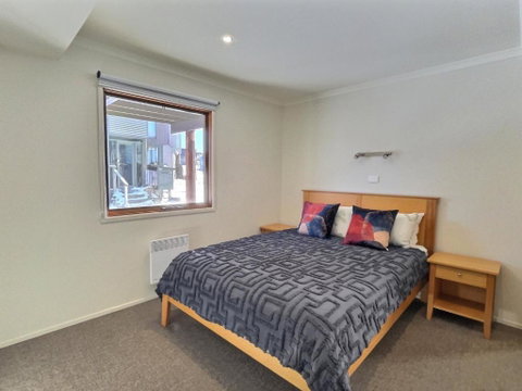 Vertical Limit - Dalby Accommodation 6