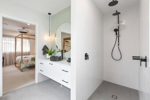 Boutique Villa On Boomerang - Dalby Accommodation 5