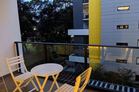 Trigo Home - Saunders Close Sydney - Dalby Accommodation 6