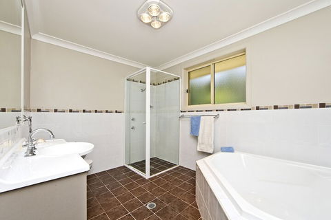Aqua Lagoon - Dalby Accommodation 7