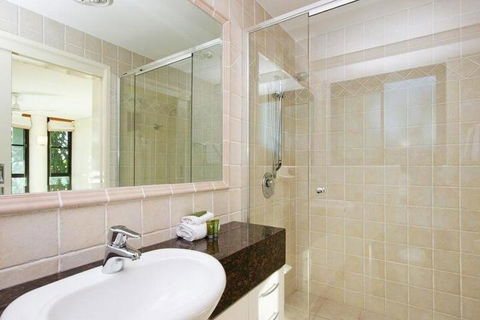 Allambi Rise Apartments A - Dalby Accommodation 4