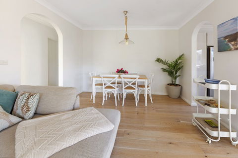 Victory Court Unit 1 / 3 7 Columbia Close - Dalby Accommodation 2