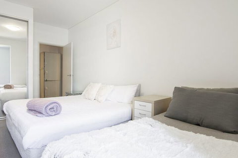 Charming And Dream Home In Sydney - Dalby Accommodation 4