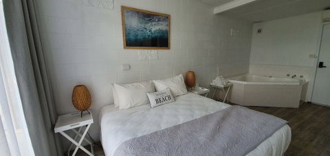 Beach Holiday Apartments Motel - Dalby Accommodation 6