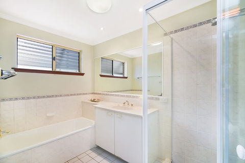 Vaai Moana - 5/10 Oriole Avenue - Dalby Accommodation 4