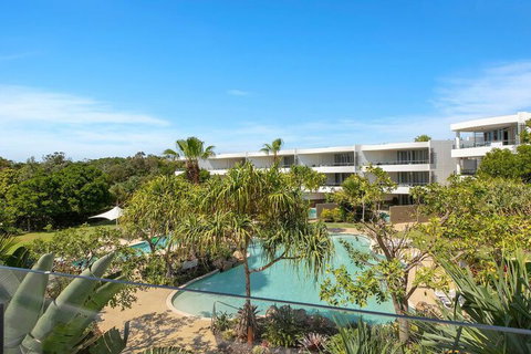 Cotton Beach Apartment 35 Pool Views - Dalby Accommodation 2