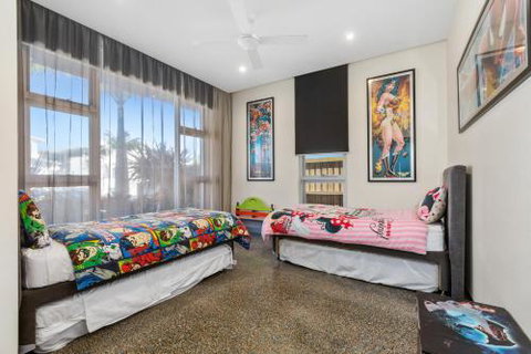Salt Village Retreat - Dalby Accommodation 3