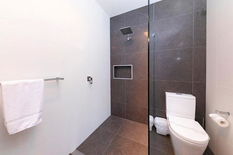Surfmist - Dalby Accommodation 6