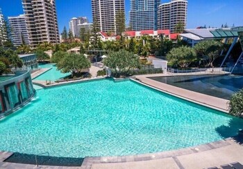 Private Apartments At Q1 - Dalby Accommodation 1