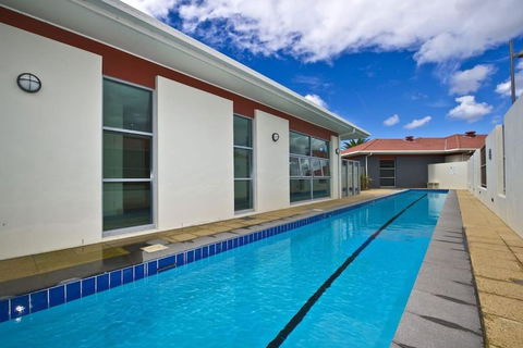 Pacific Blue Pool Spa & More Available In Complex! - Dalby Accommodation 5